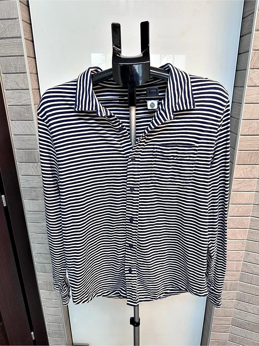 J.Crew Men’s Long-Sleeve Striped Shirt Navy Blue & White. Size (M). New no tags.